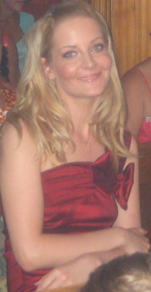 Blonde wannabe model