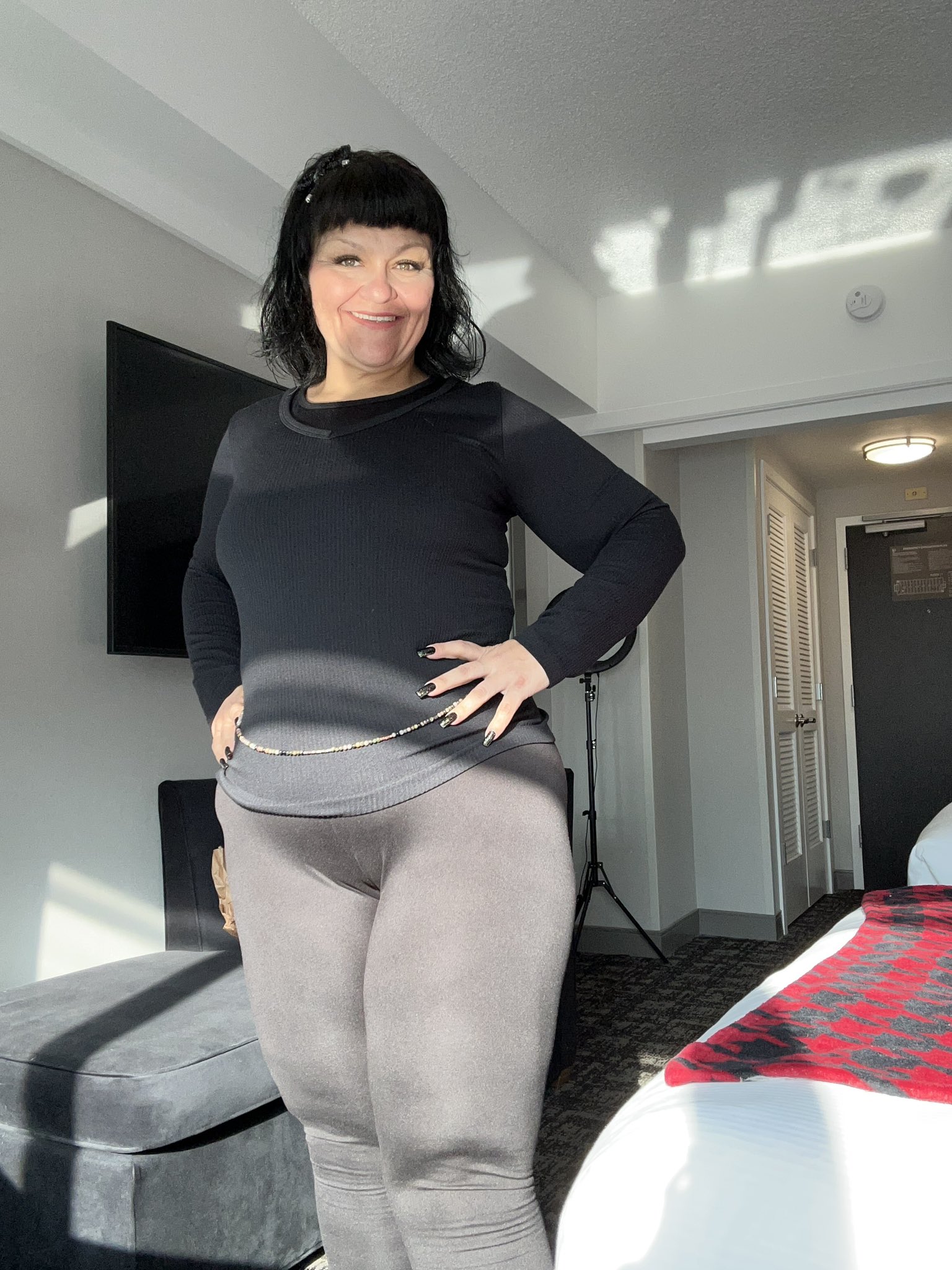 MATURE  MILFS GRANNY