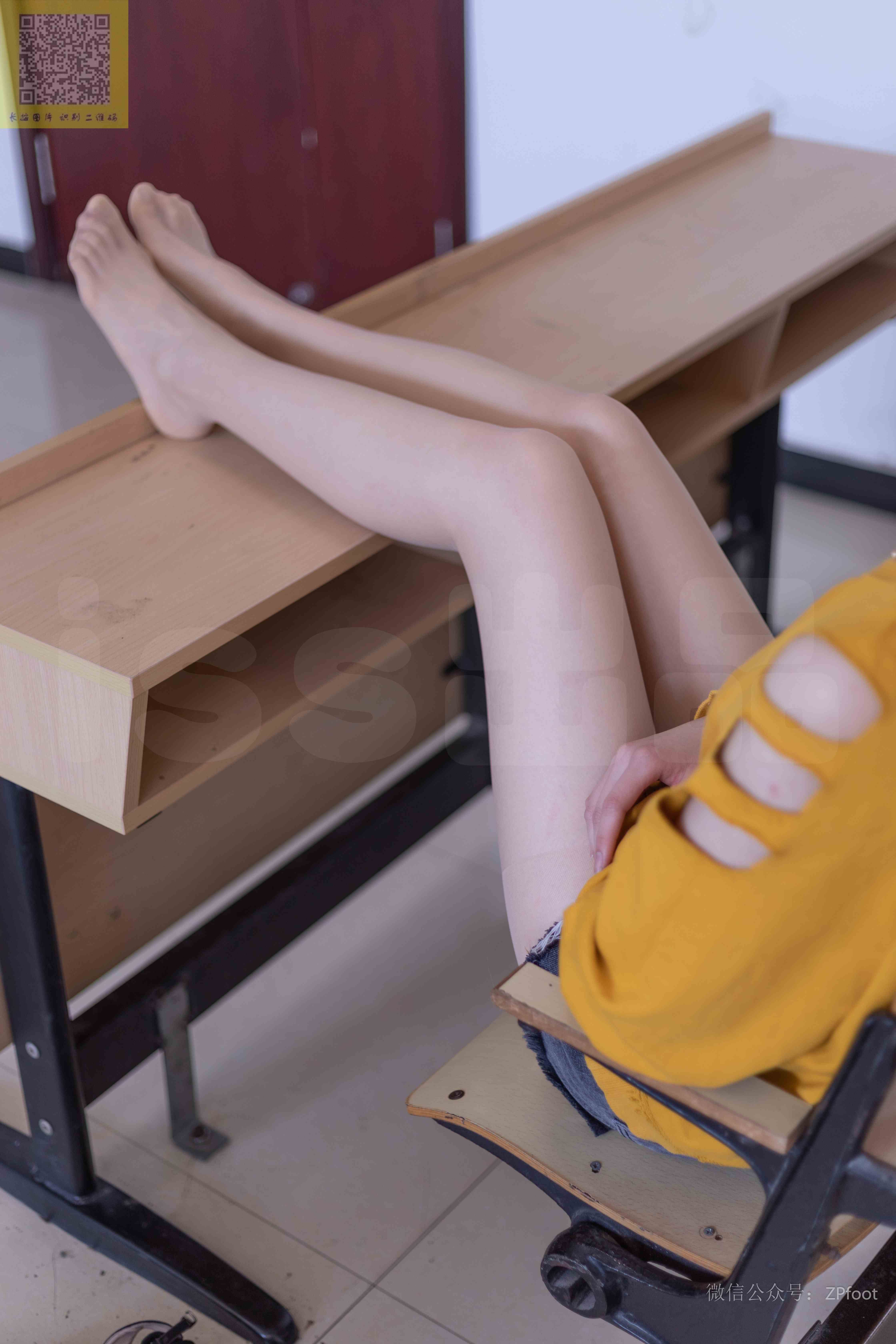 China Beauty Legs and feet 1421