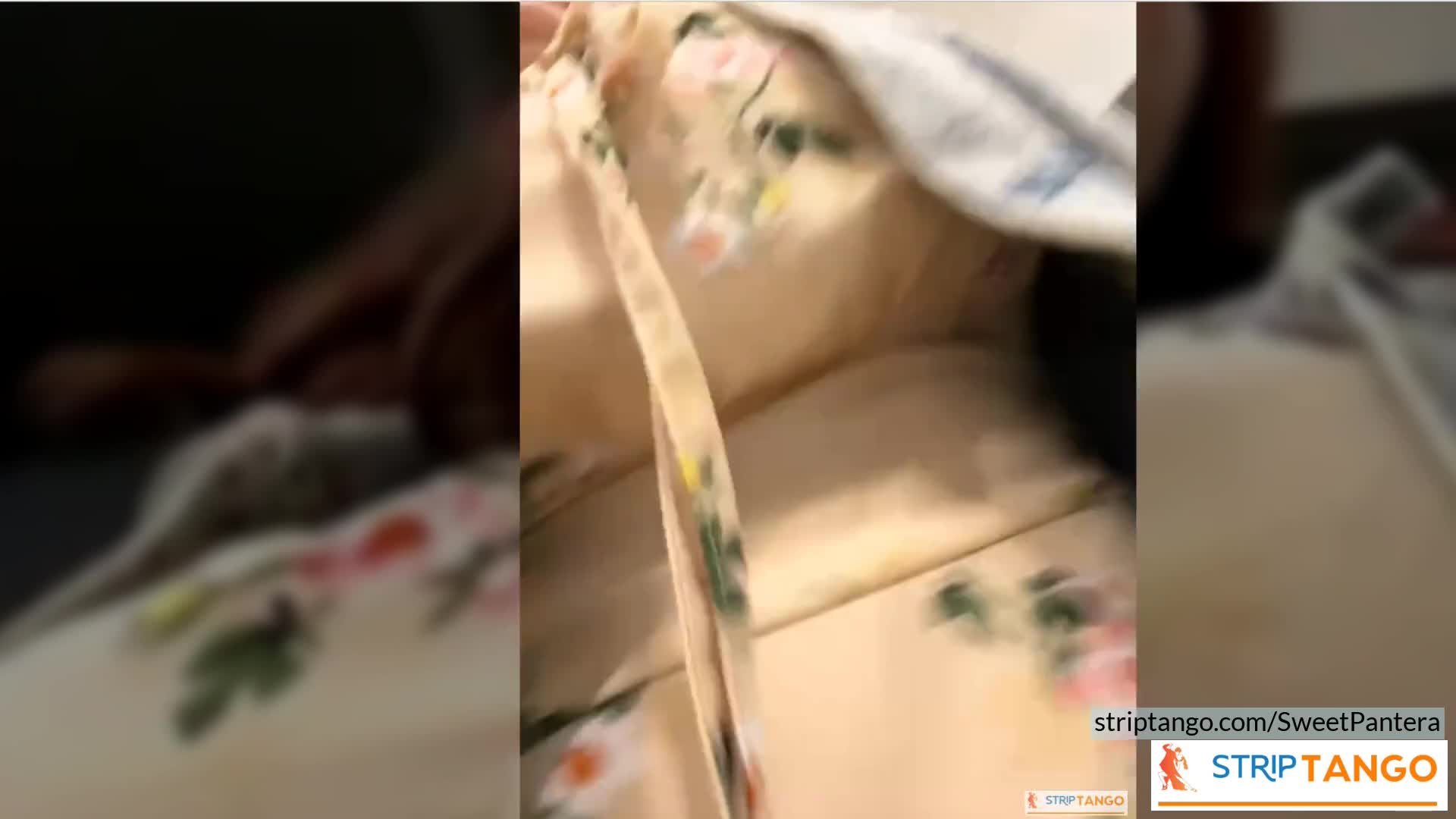 Striptango Outdoor Tease – 1000 Pics of Big Ass, Big Tits &