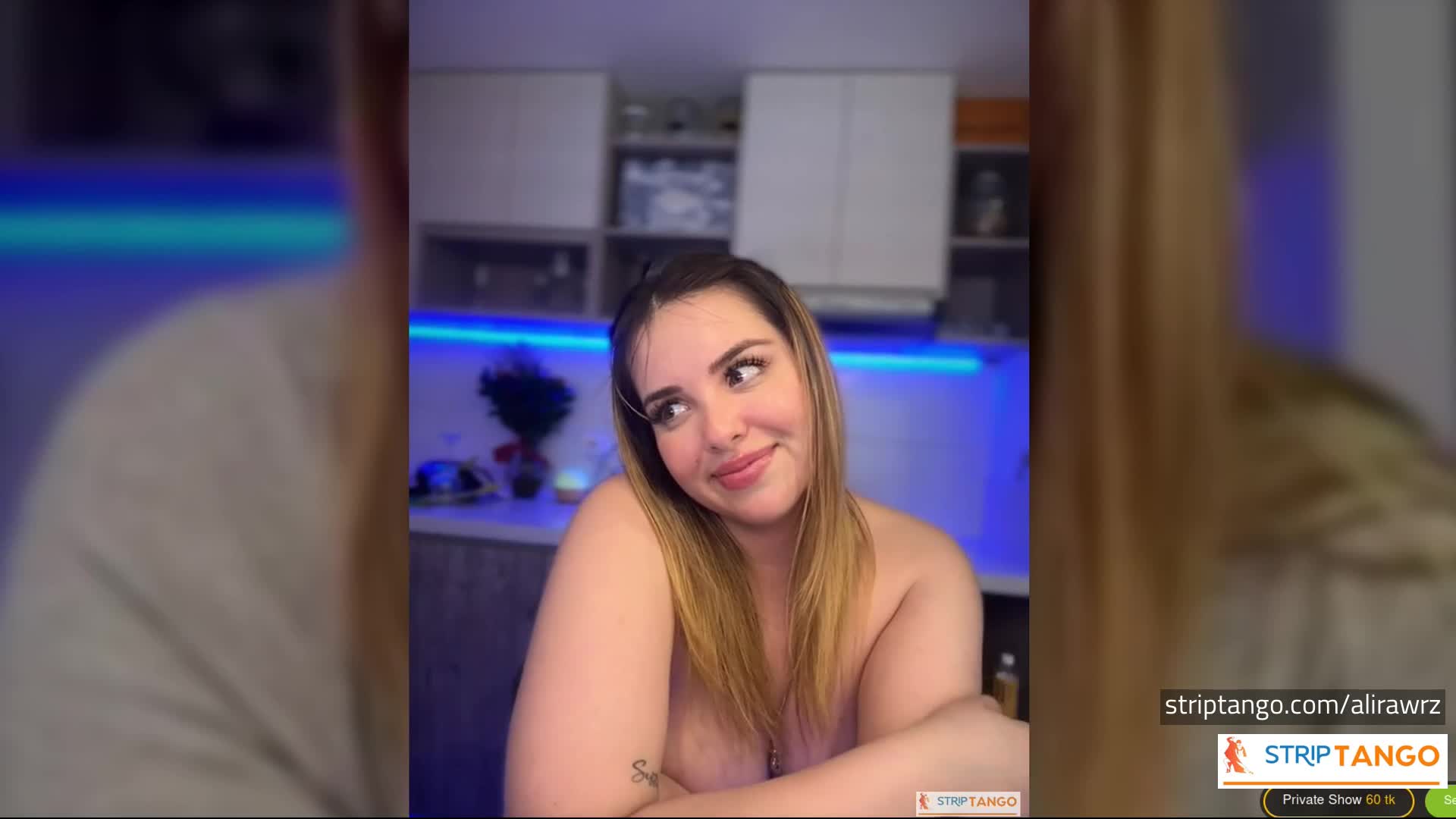 Striptango Outdoor Tease – 1000 Pics of Big Ass, Big Tits &