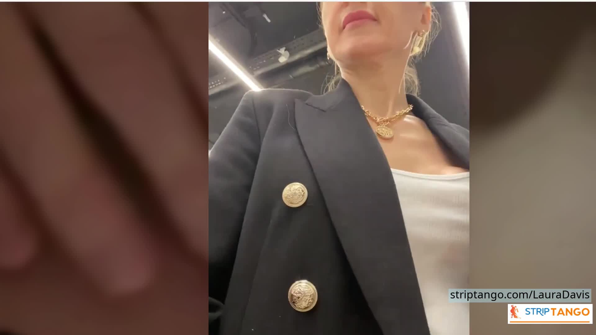 300 Pics of Big Ass, Big Tits & Hairy Pussy Striptango Camgi