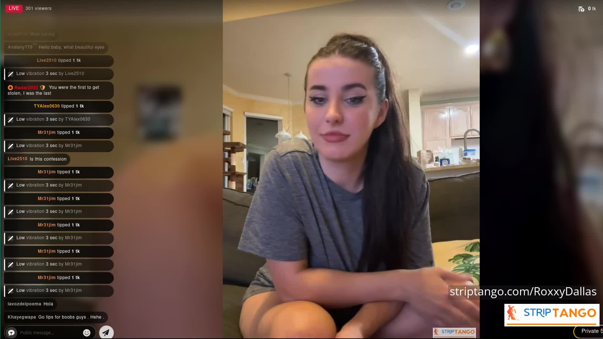 300 Pics of Big Ass, Big Tits & Hairy Pussy Striptango Camgi