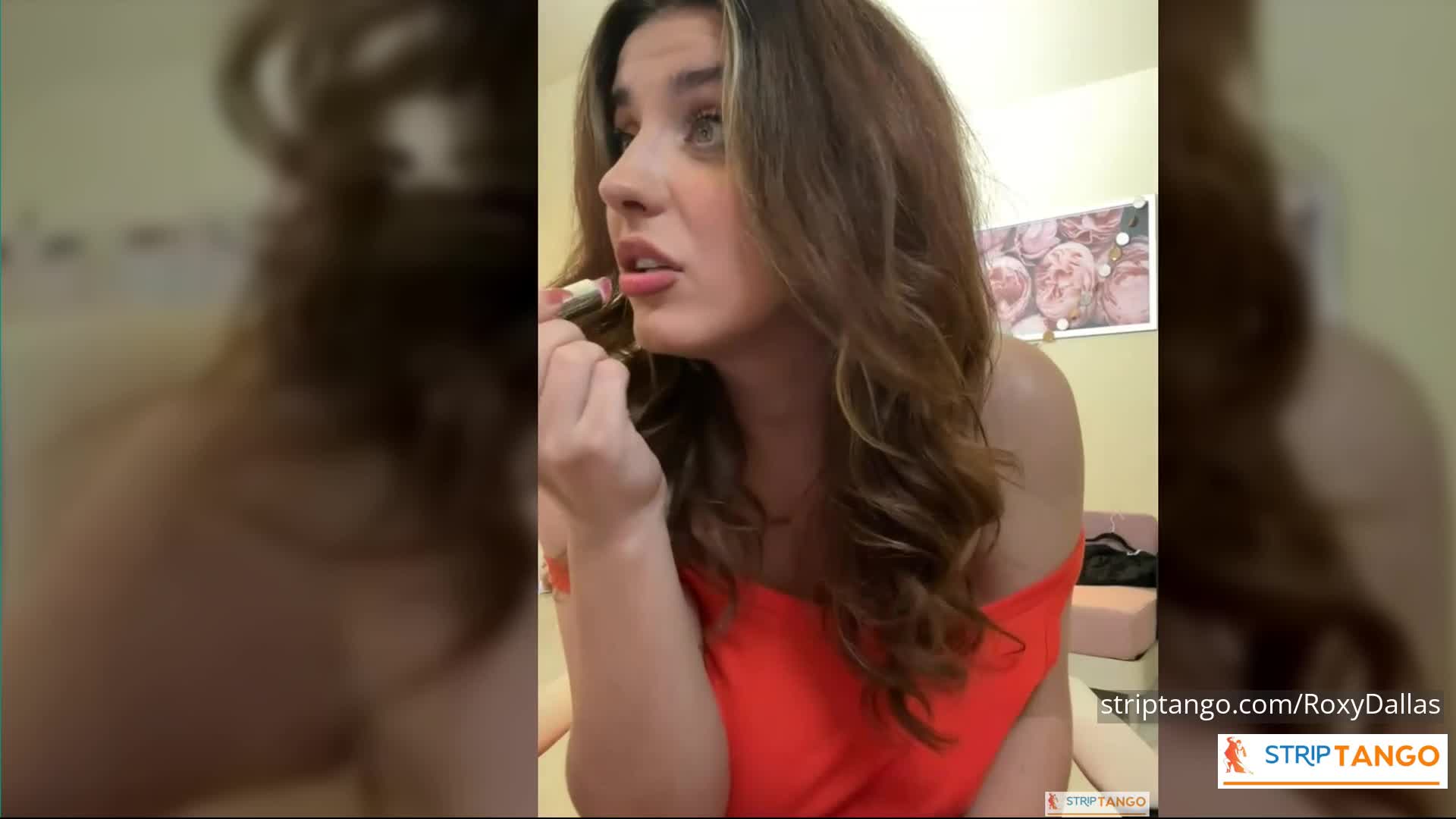 300 Pics of Big Ass, Big Tits & Hairy Pussy Striptango Camgi