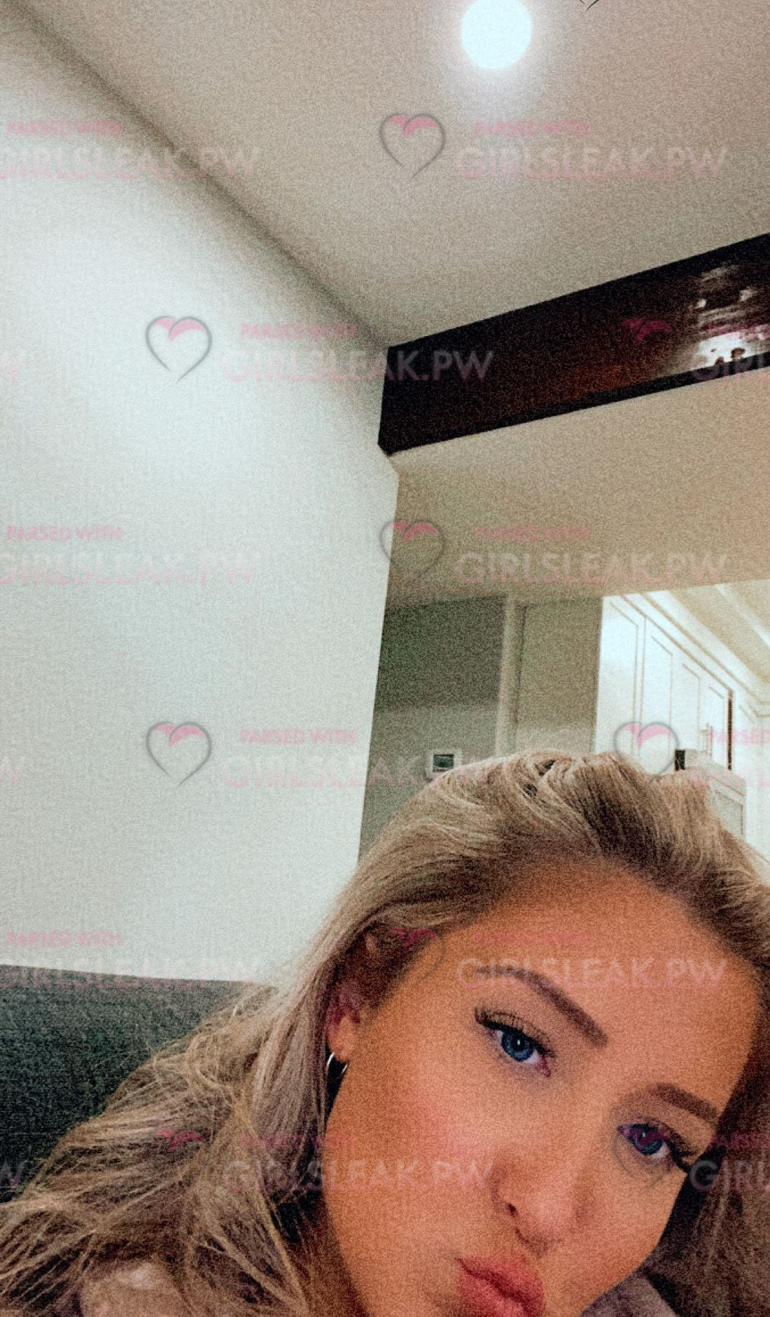 Sexy girl: Kailyn Howat