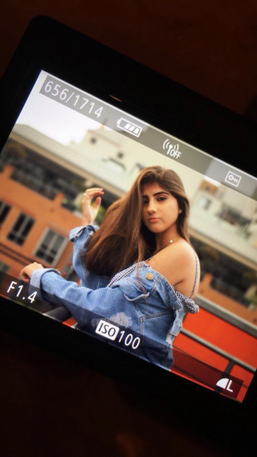 dumb "aspiring model" humiliated