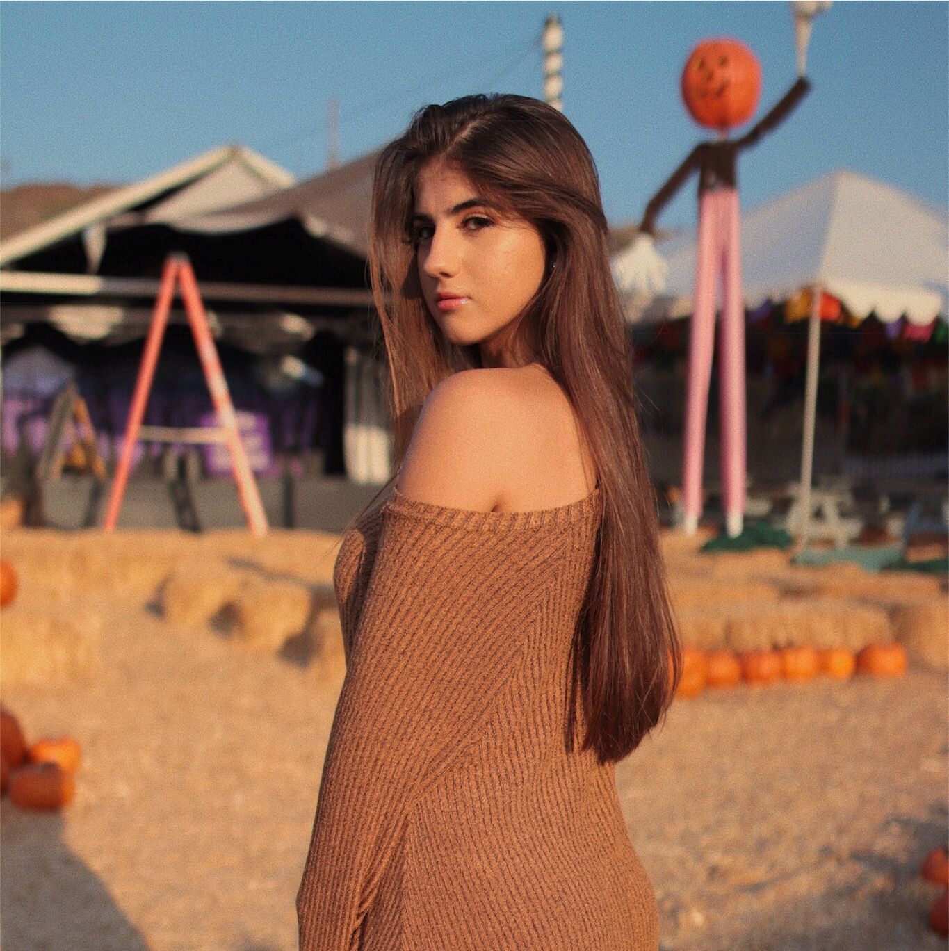 dumb "aspiring model" humiliated