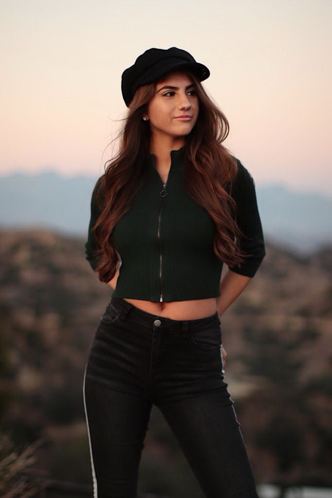 dumb "aspiring model" humiliated