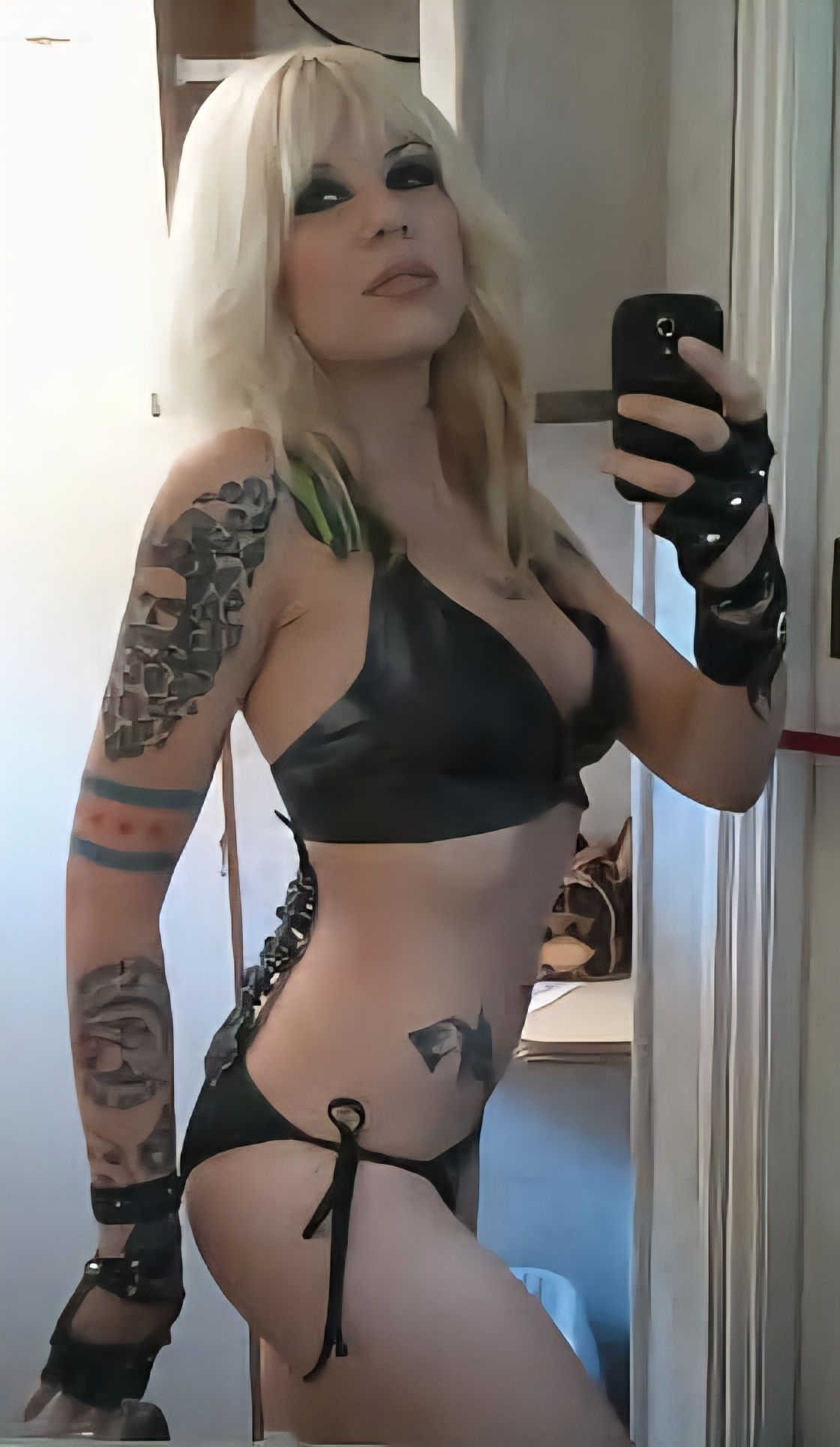 Tattooed Milfs from Chicago