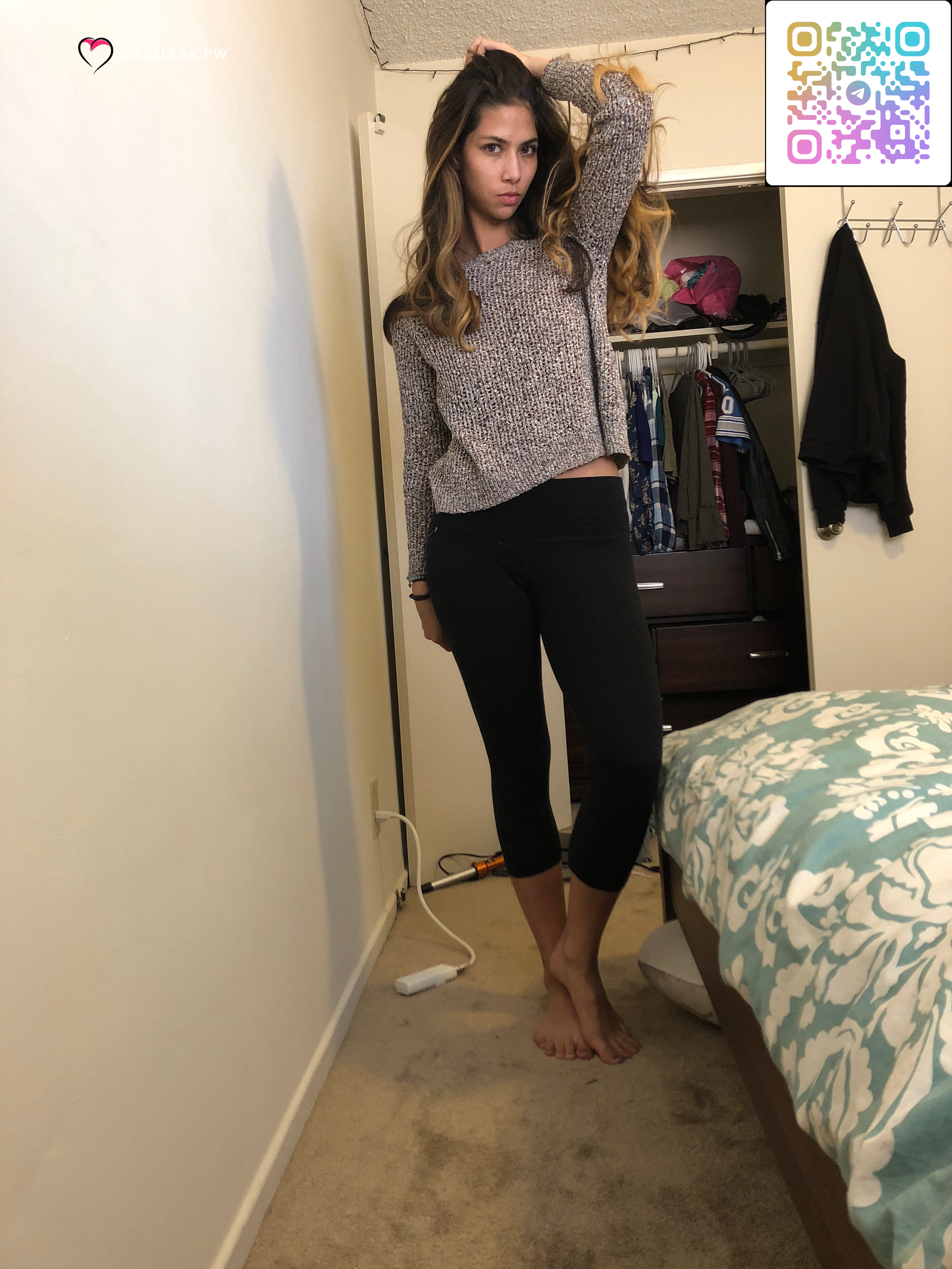 Slender girl with a name: Model