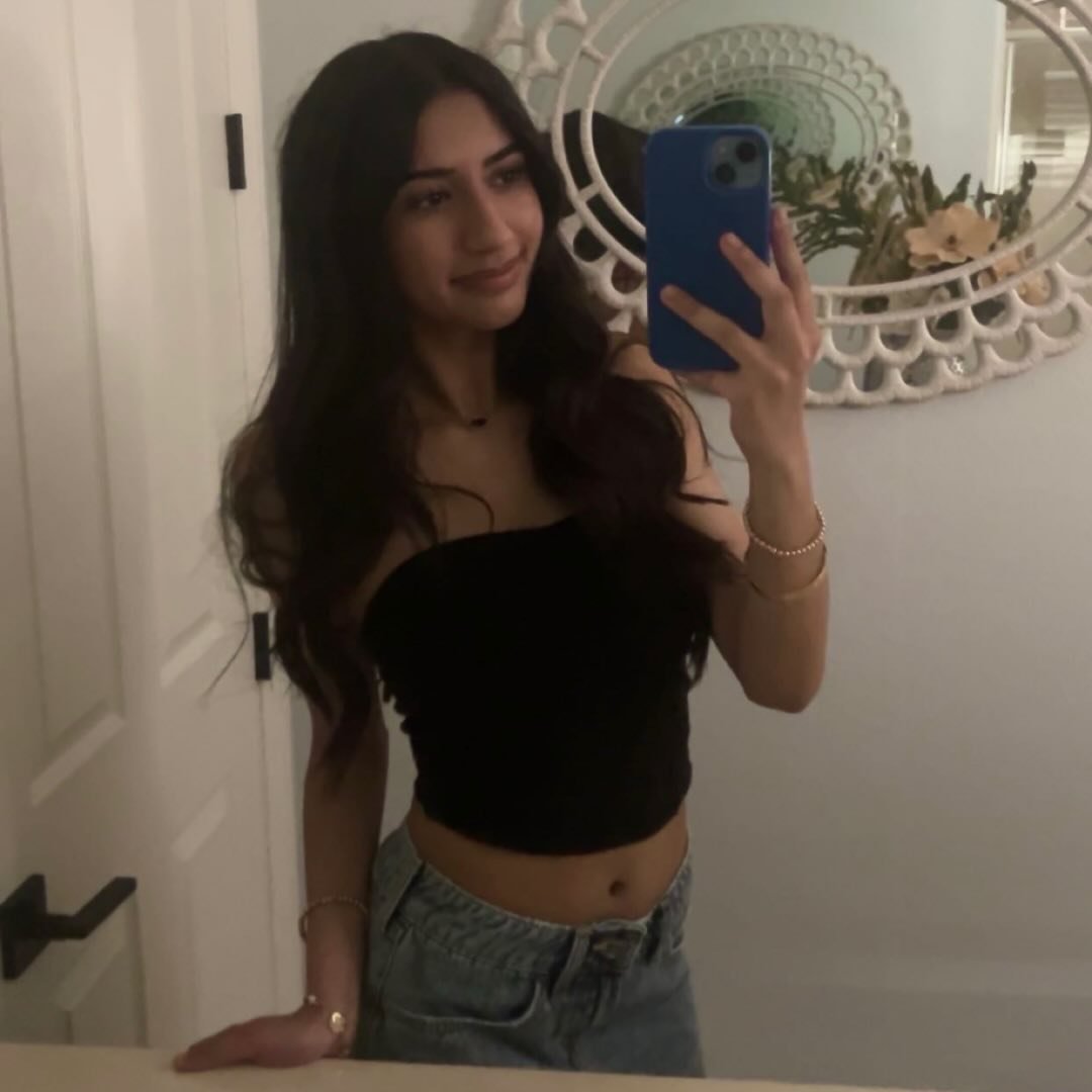 Beautiful NRI Girl Hot Boobs Sexy Shaved Pink Pussy Fucked