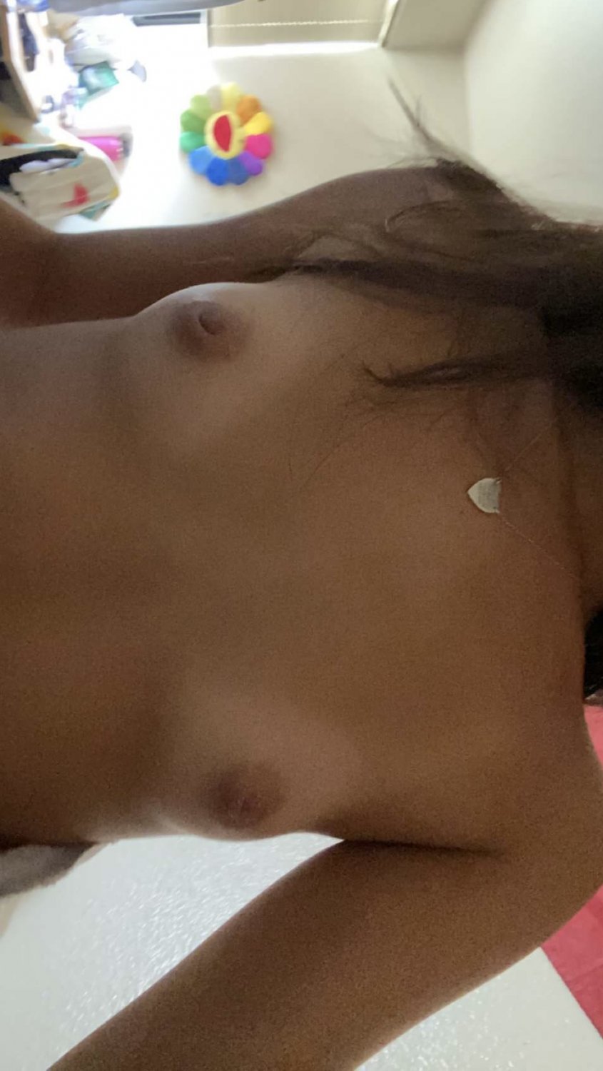 Beautiful NRI Girl Hot Boobs Sexy Shaved Pink Pussy Fucked