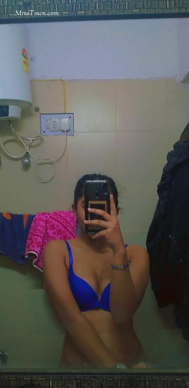 Horny Asian Girl Sending Hot Pics & Vid to Lover