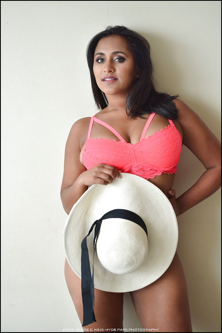 Bengali Big Boob Girl Nude Photoshoot Part - 14