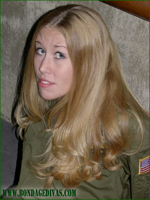 Slave Divas 25