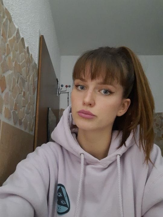 Curvy Ginger webslut