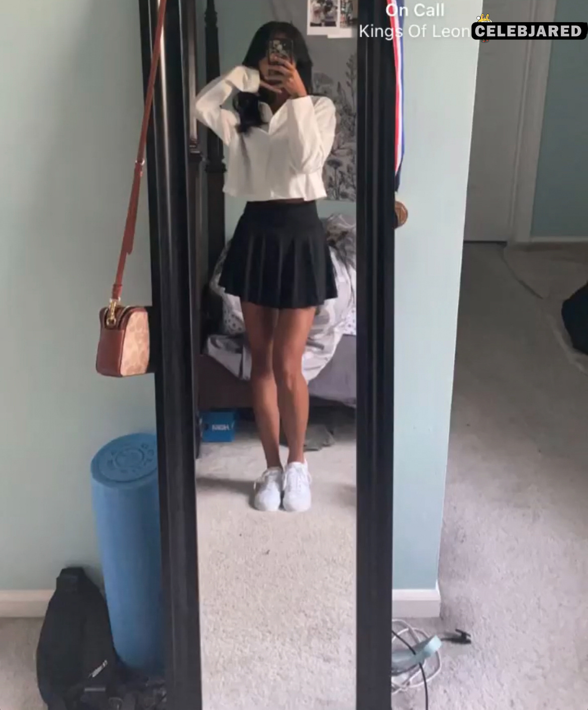 she's an internet whore now