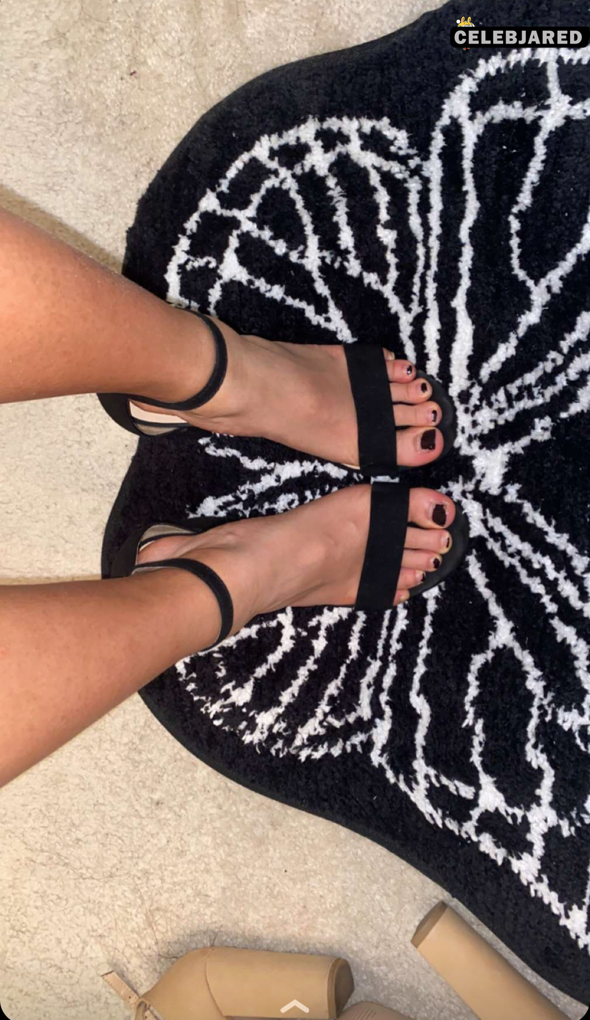 she's an internet whore now