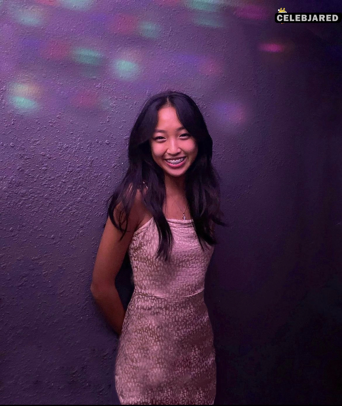 she's an internet whore now