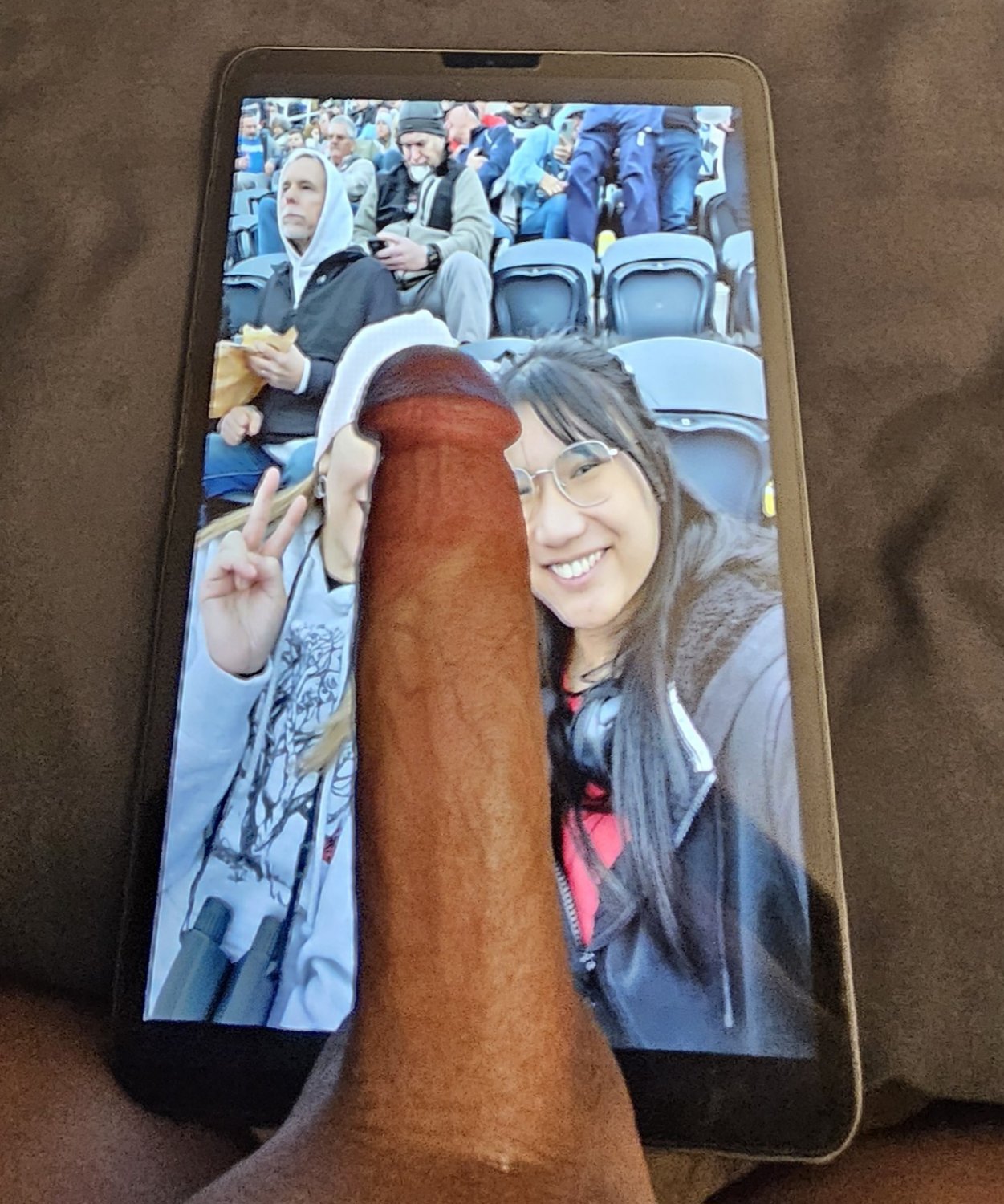 FILIPINA LOVES TO SHOW