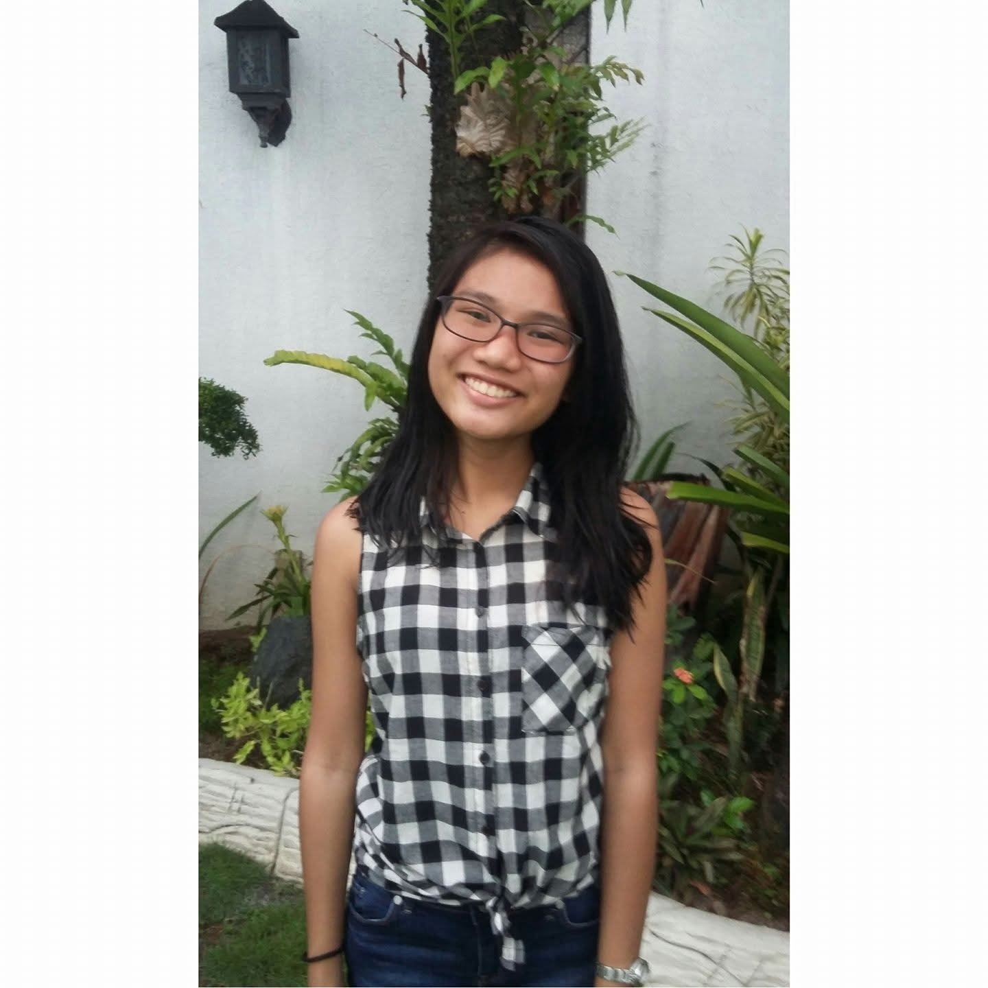 FILIPINA LOVES TO SHOW