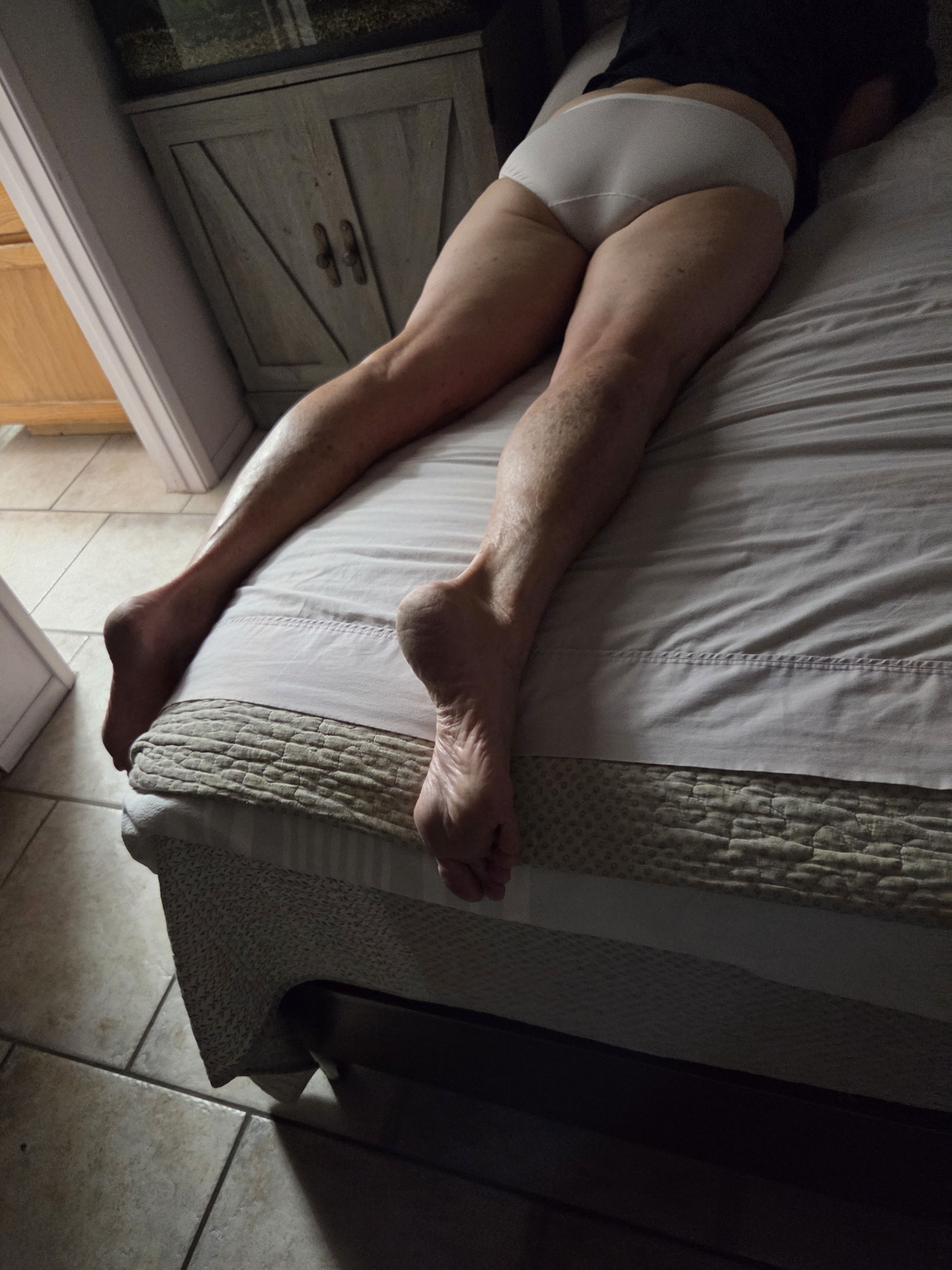 FILIPINA LOVES TO SHOW