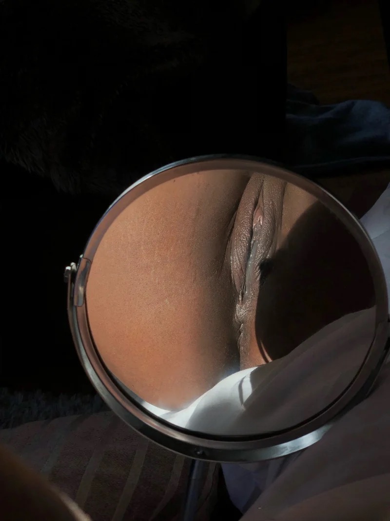 Sexy body ebony slut