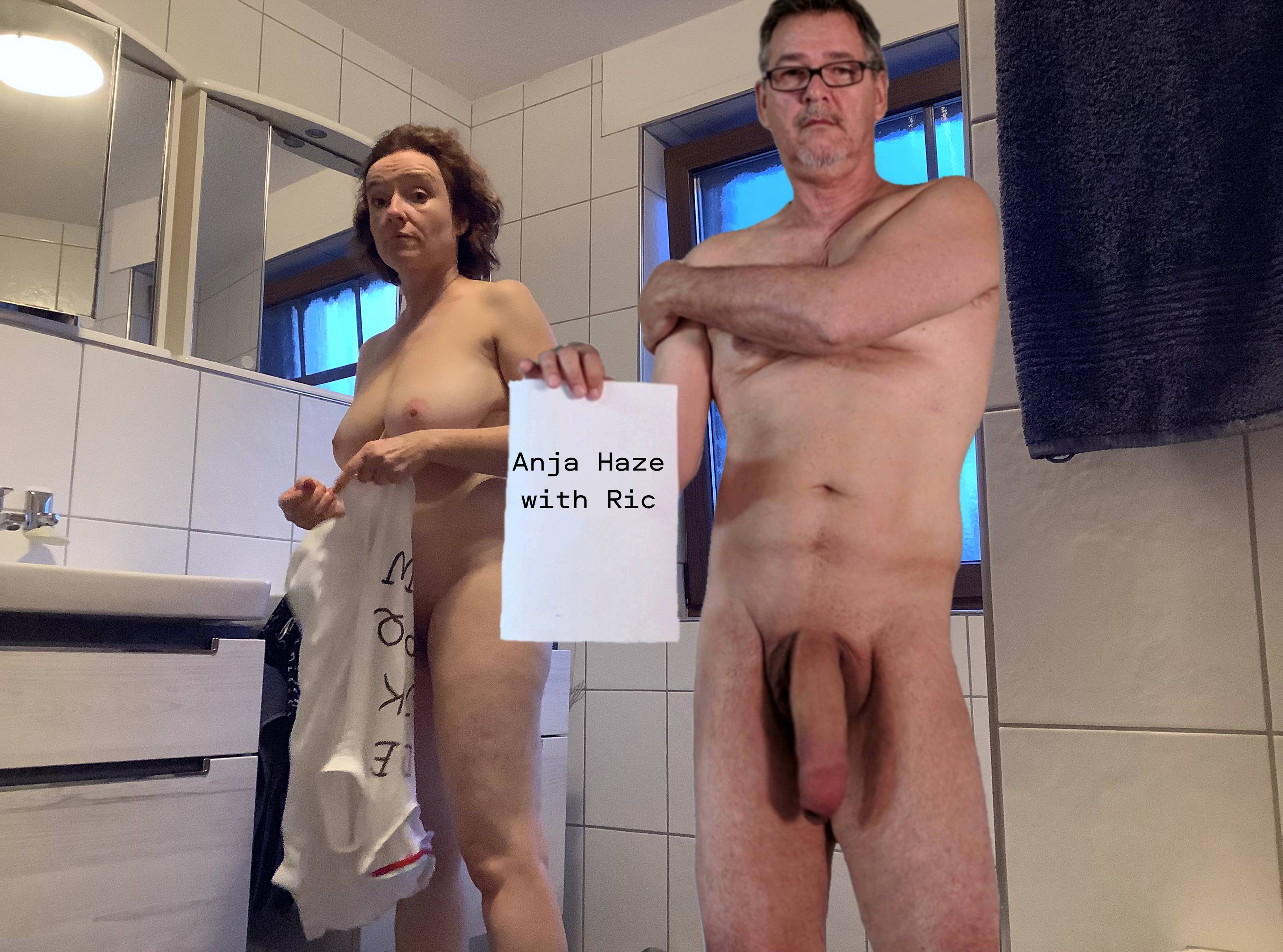 Ric flashing cock with milfs 2