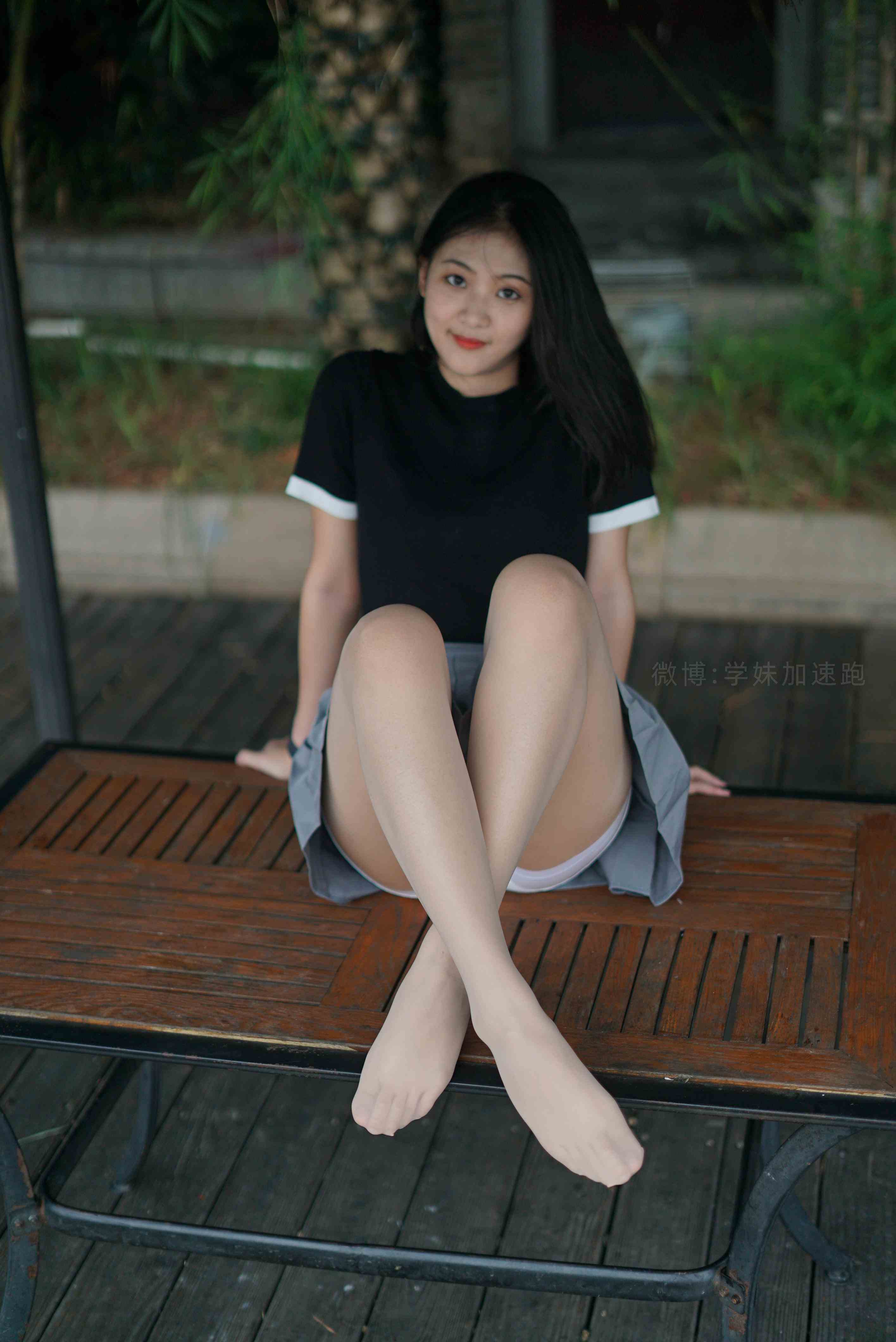 China Beauty Legs and feet 1507