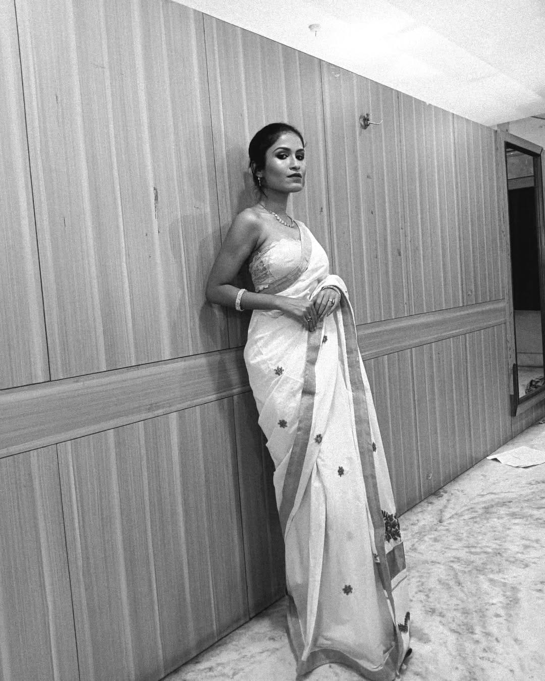 Indian Big Boob Girl Nude Photos Part - 103