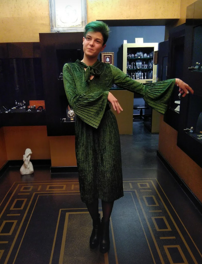 Valentina Chochanova nude bathroom selfies