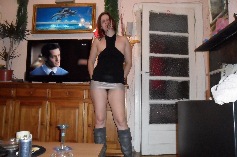 VERONIQUE FRENCH SLUT