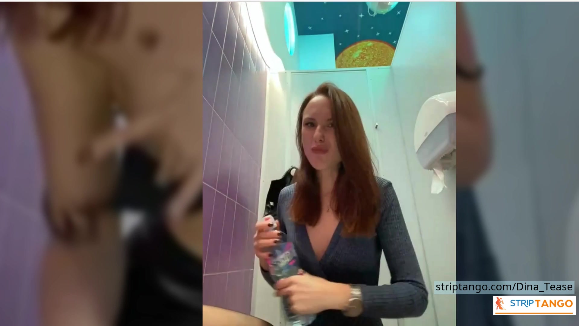 Dina_Tease Outdoor Public Toilet Show – Leather Skirt, Upski