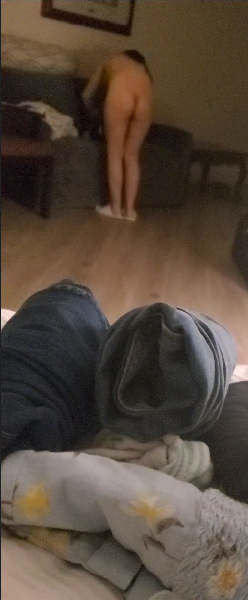 Daniela Duran walks around naked in a hotel room