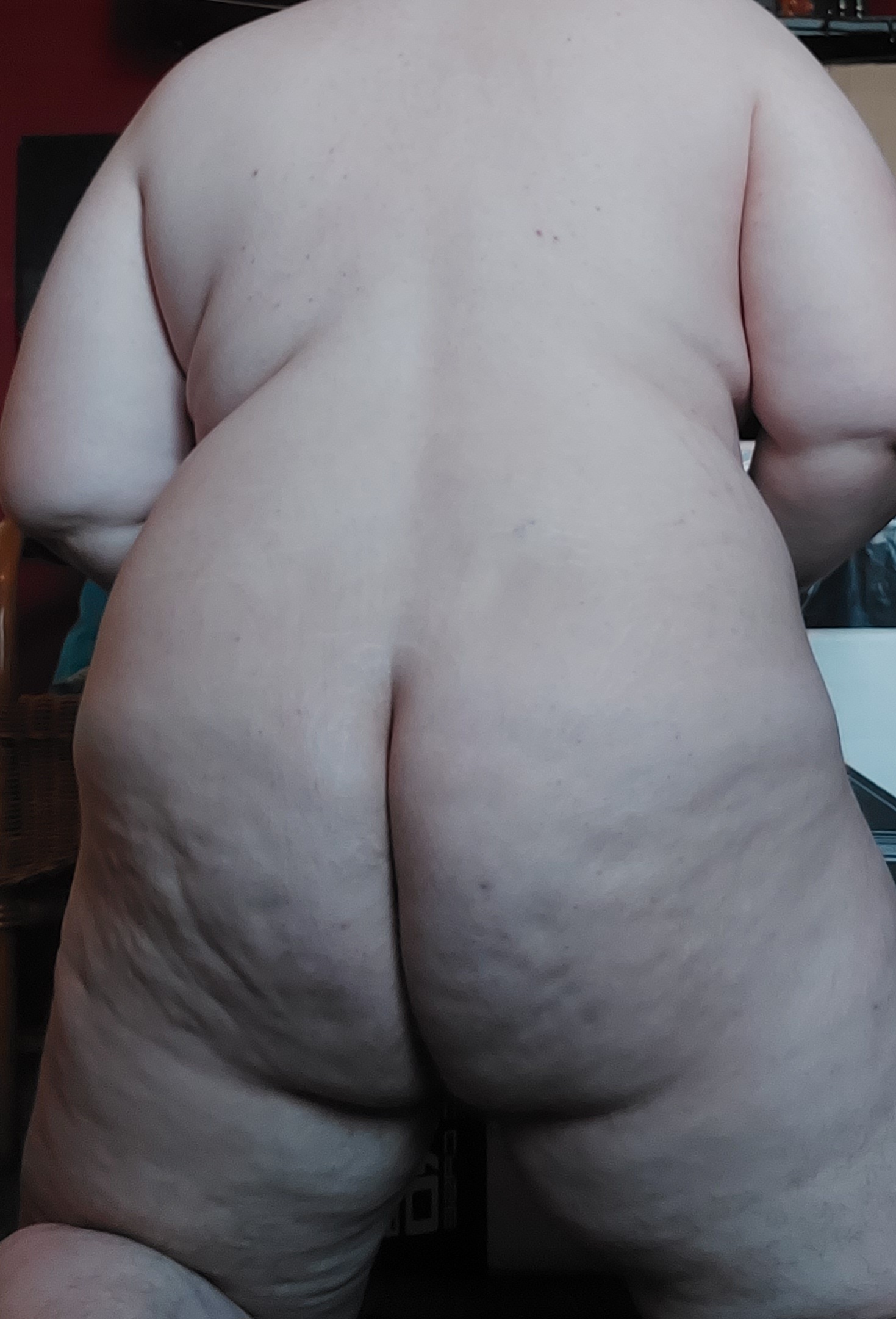ChubbyFagKevin wants to be seen fully exposed