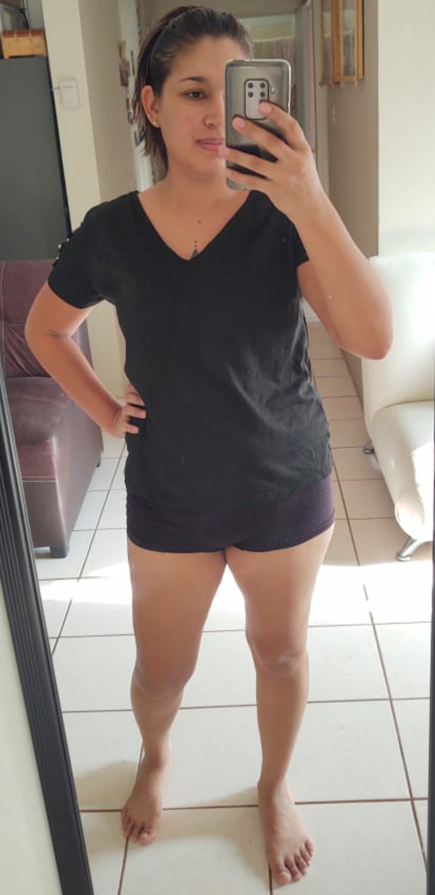 Luciendo las tetas la ing. Cachonda