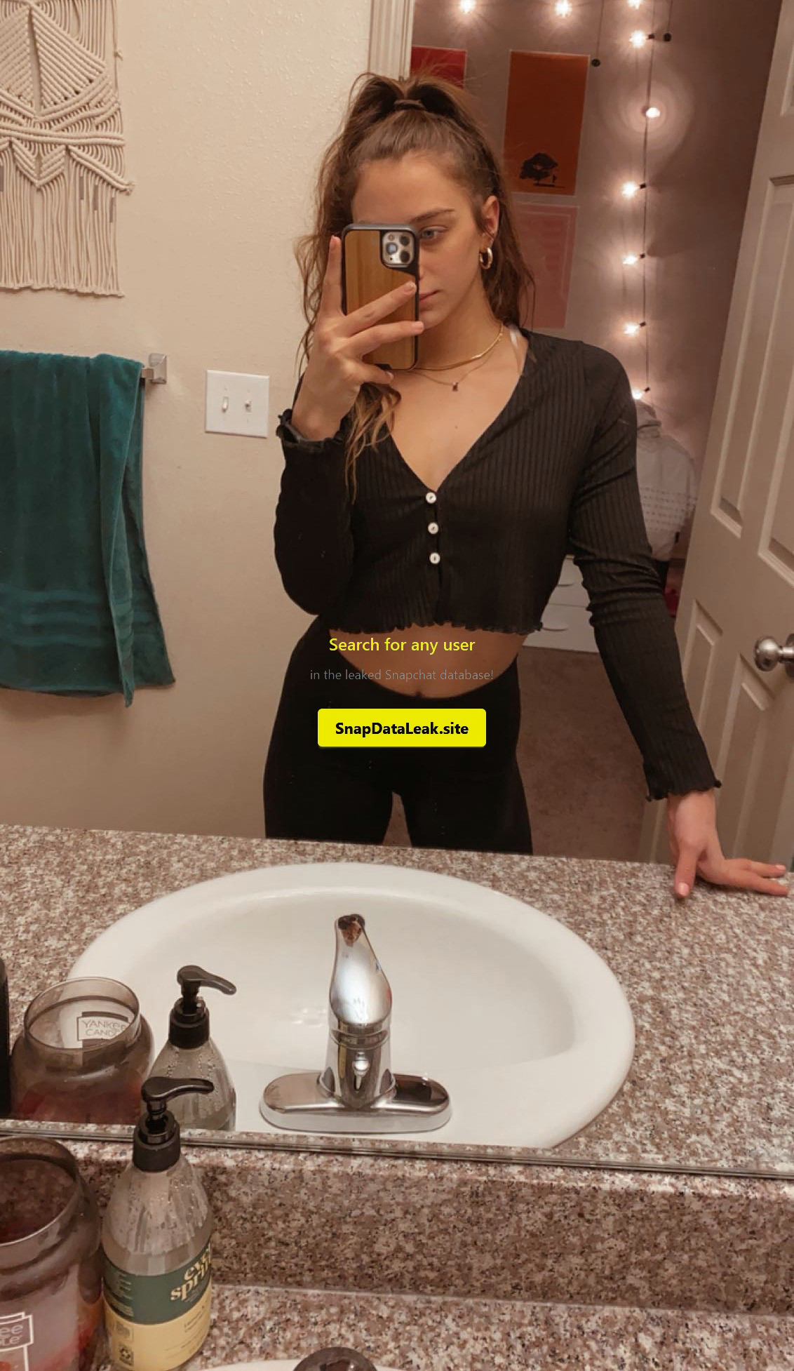 Stunning Girl (Leaked Snapchat)