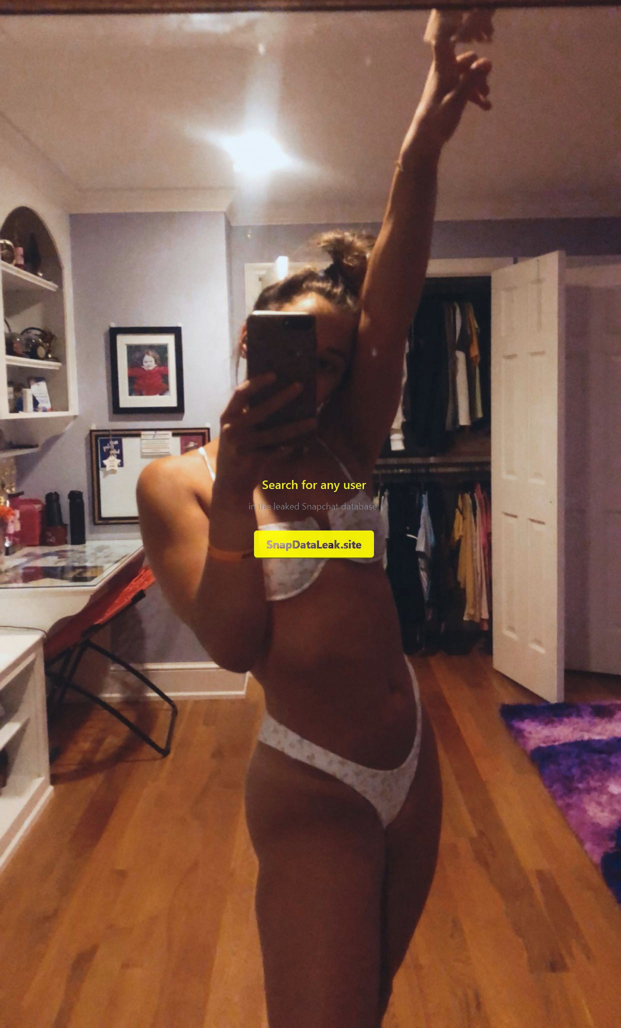 Stunning Girl (Leaked Snapchat)