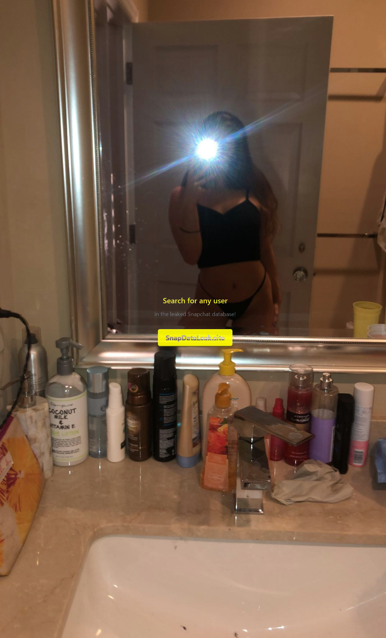 Stunning Girl (Leaked Snapchat)