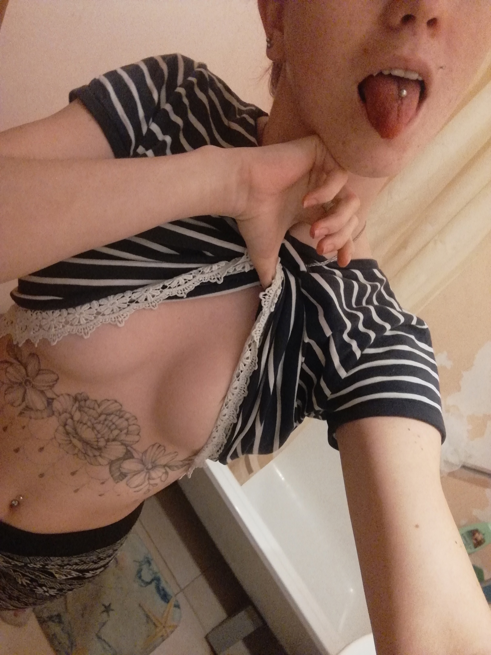 Slutty pics of Russian slut Nastya Krivorenko