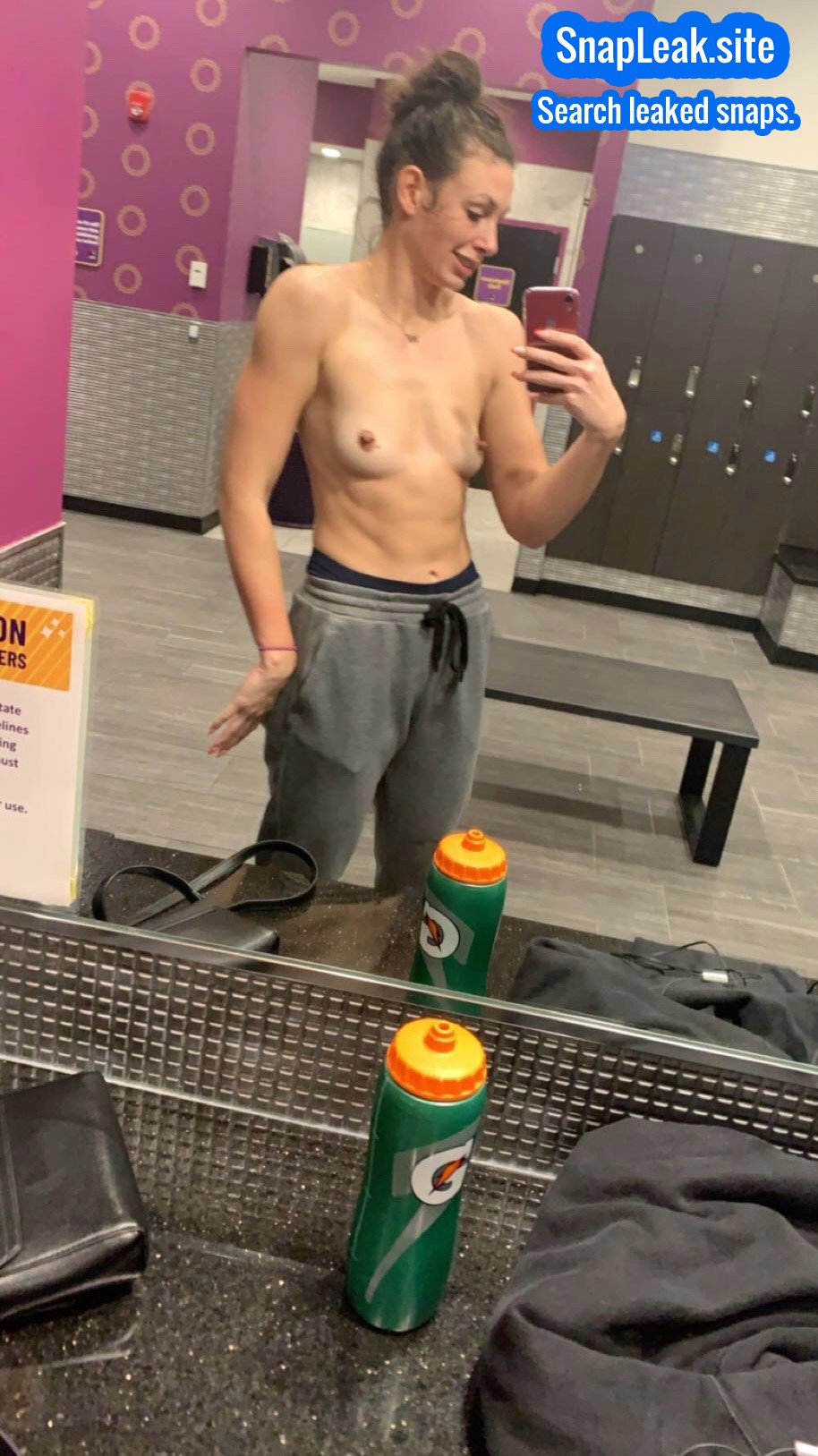 Beutiful Brunete Get Her Photos Leaked