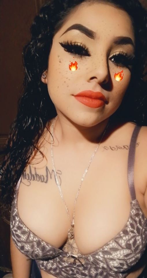 Luciendo las tetitas