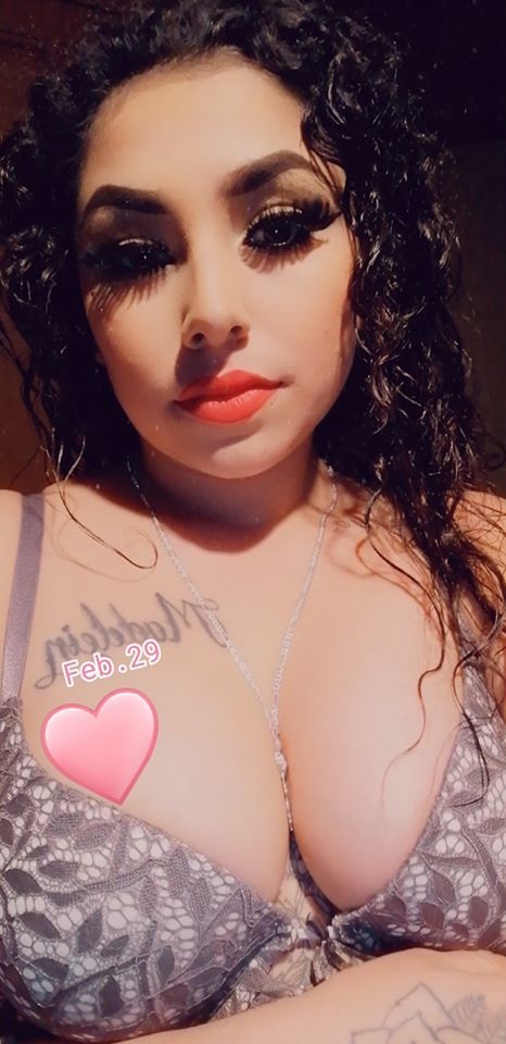 Luciendo las tetitas