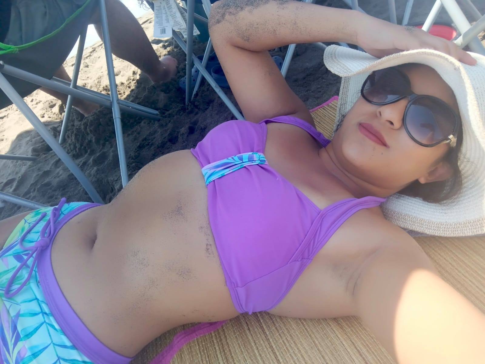 Fernanda AC  (Flaquita)