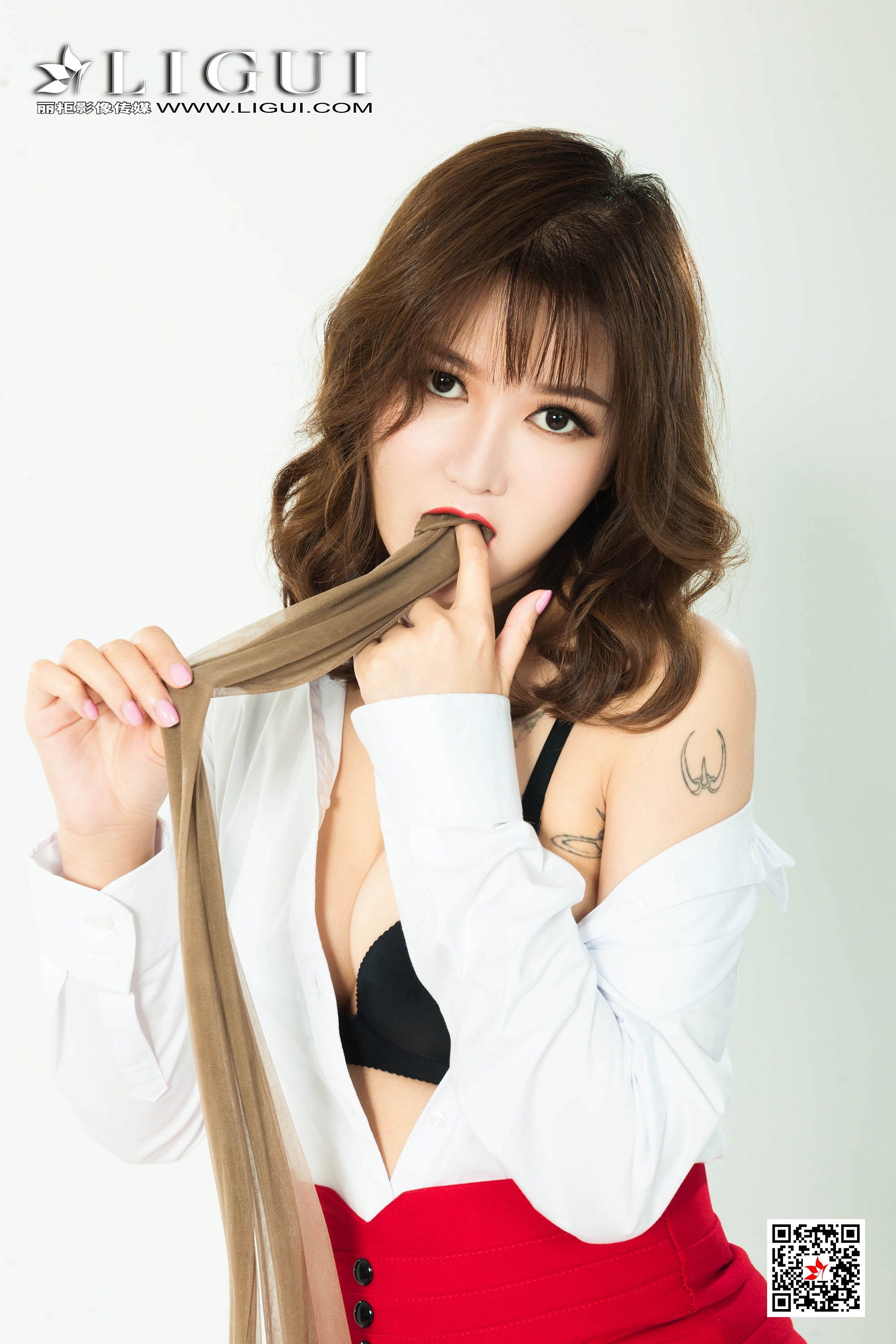 pretty lady dirty feet 168