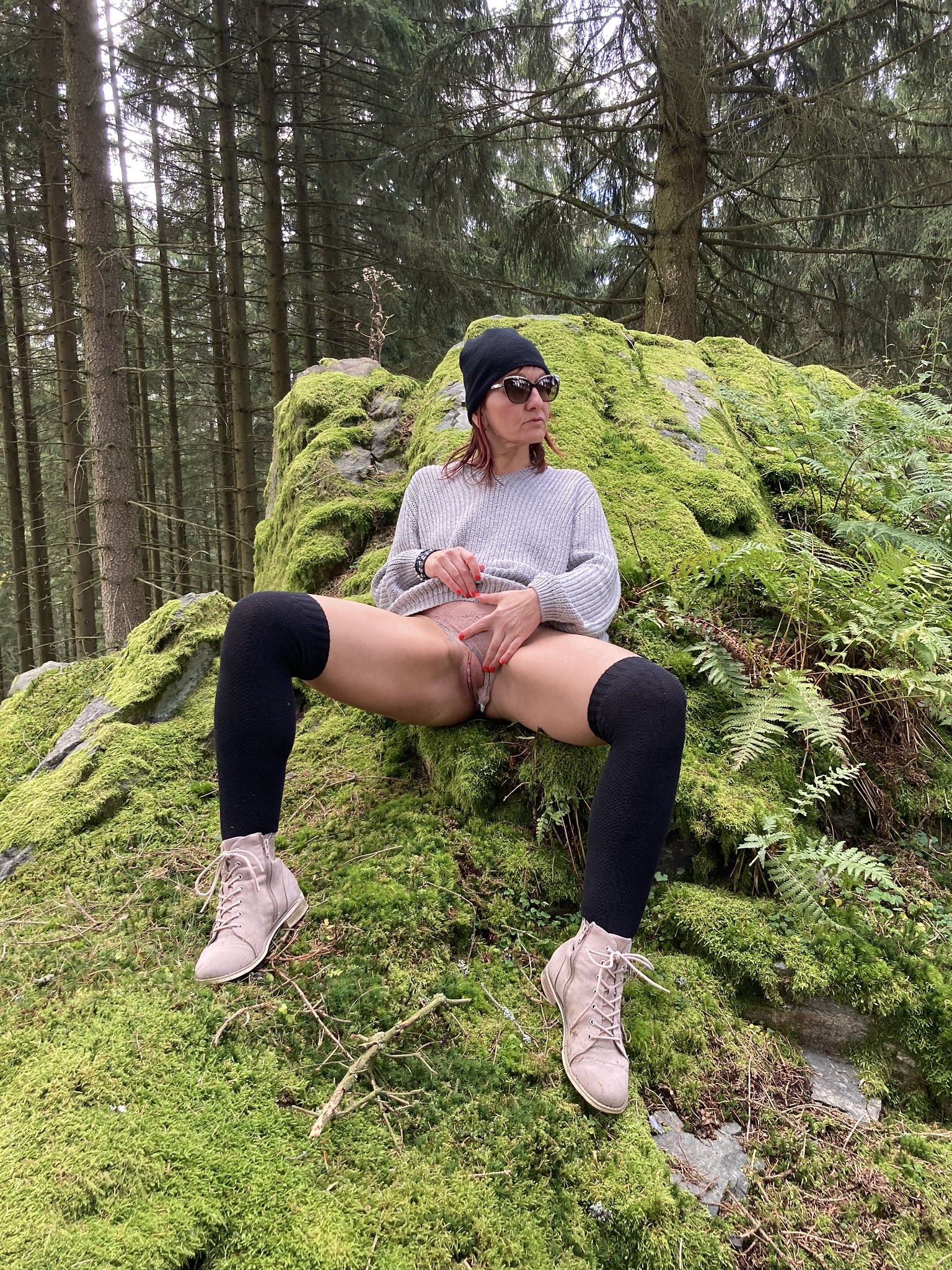 Lucy from Radka, Chech Republic, mature wife gets naked