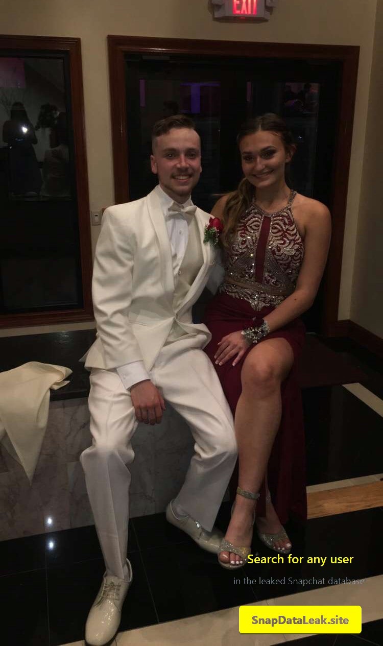 Stunning Blonde With Beautiful Breast