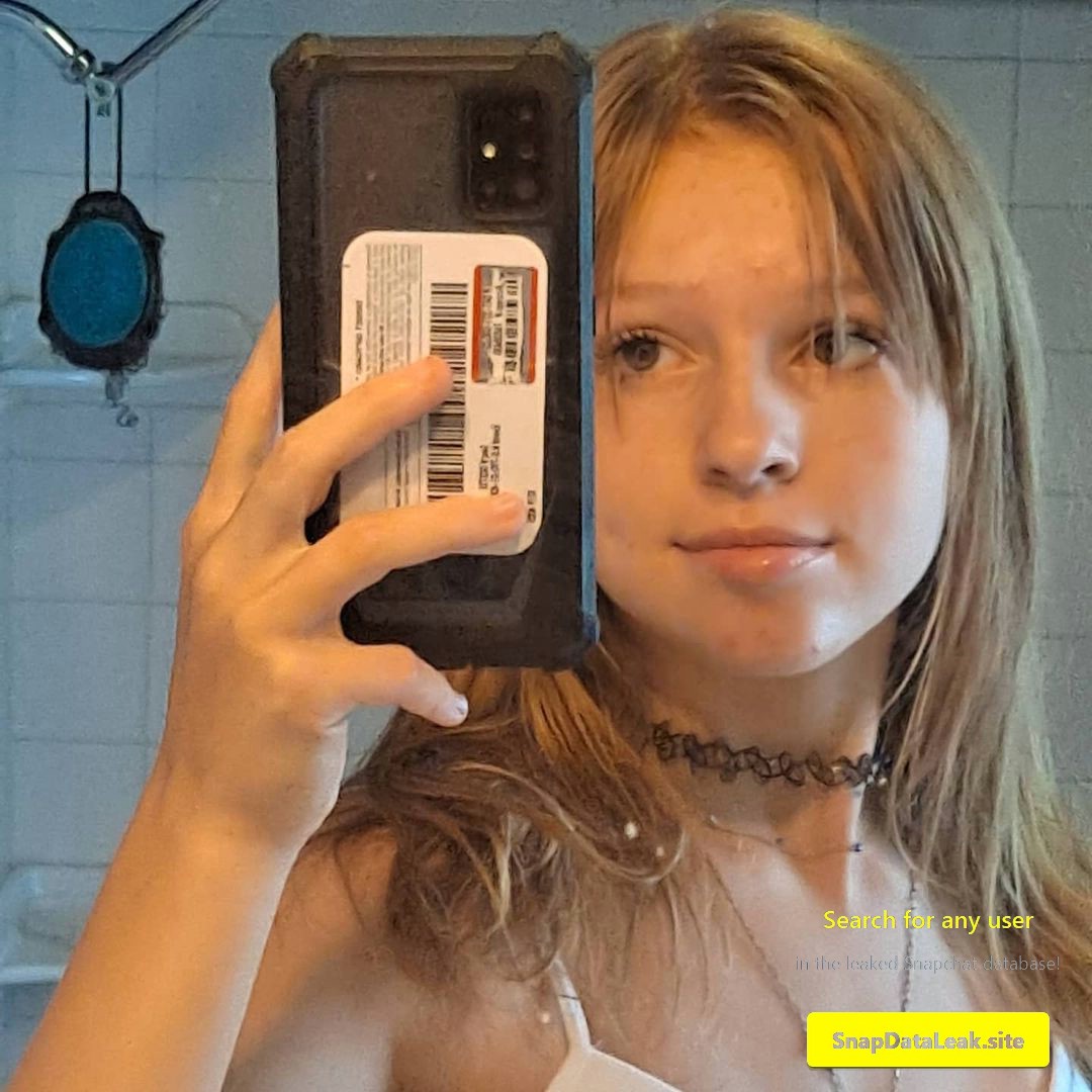 Redhead Get Her SnapChat Photos Leaked