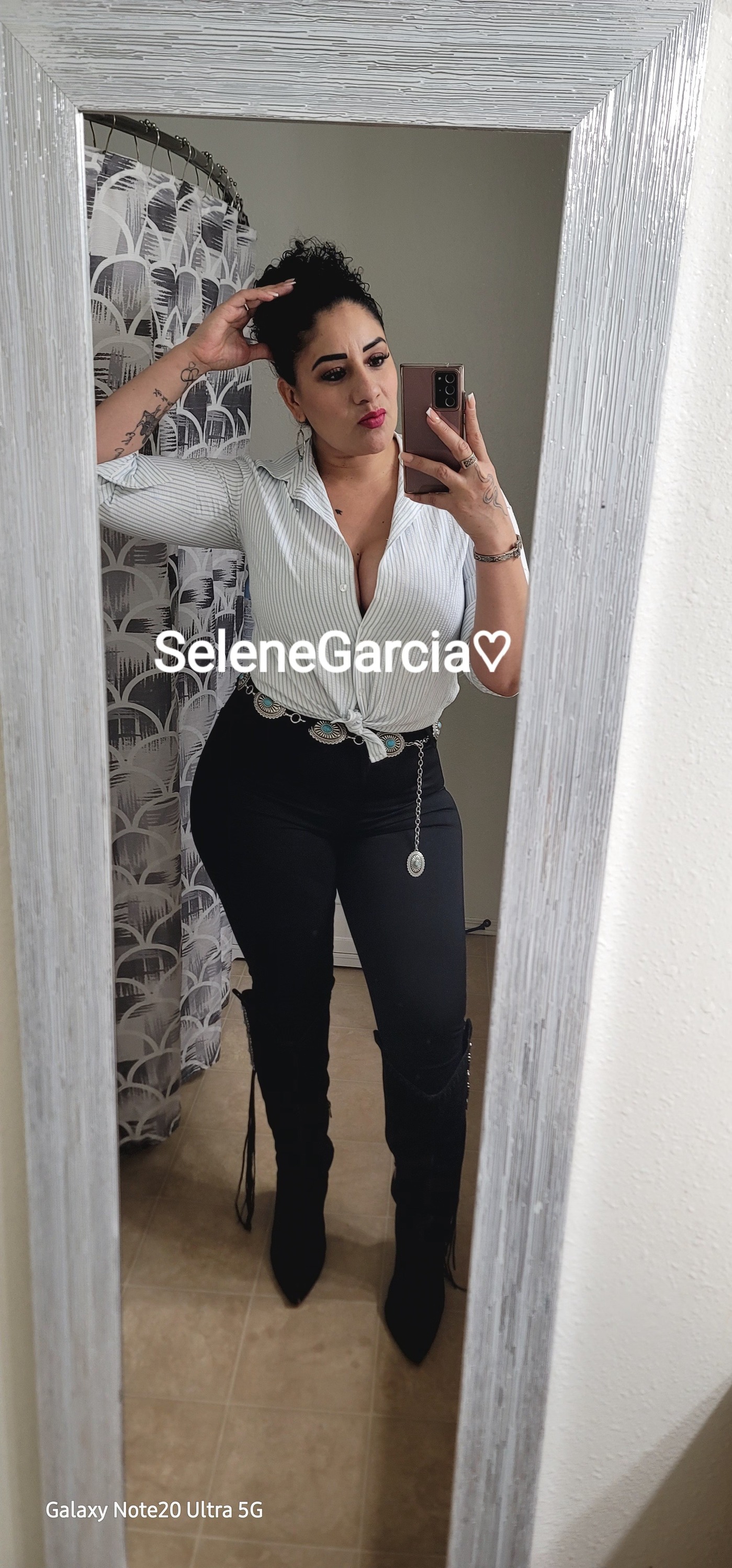 https://www.instagram.com/selenegarcia30/