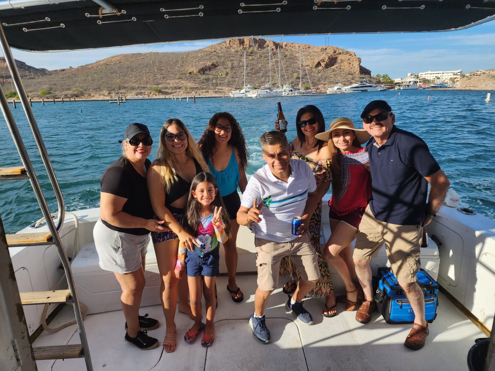 Silvia Robles milf piernuda